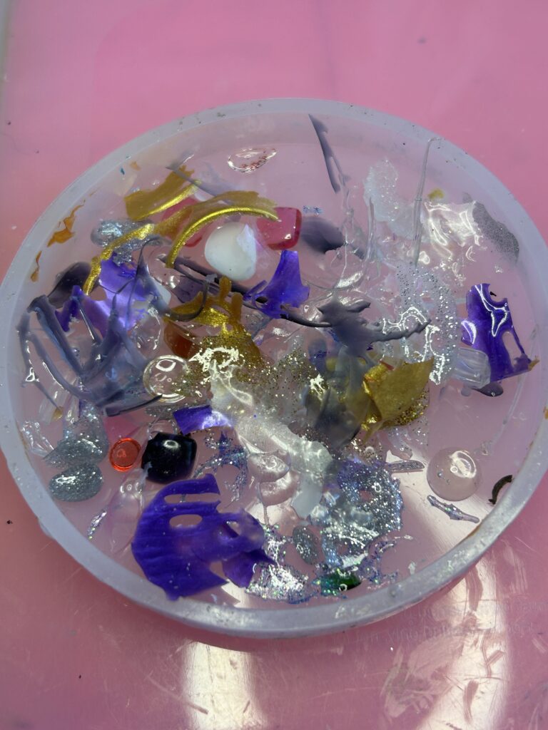 upcycling uv resin scraps