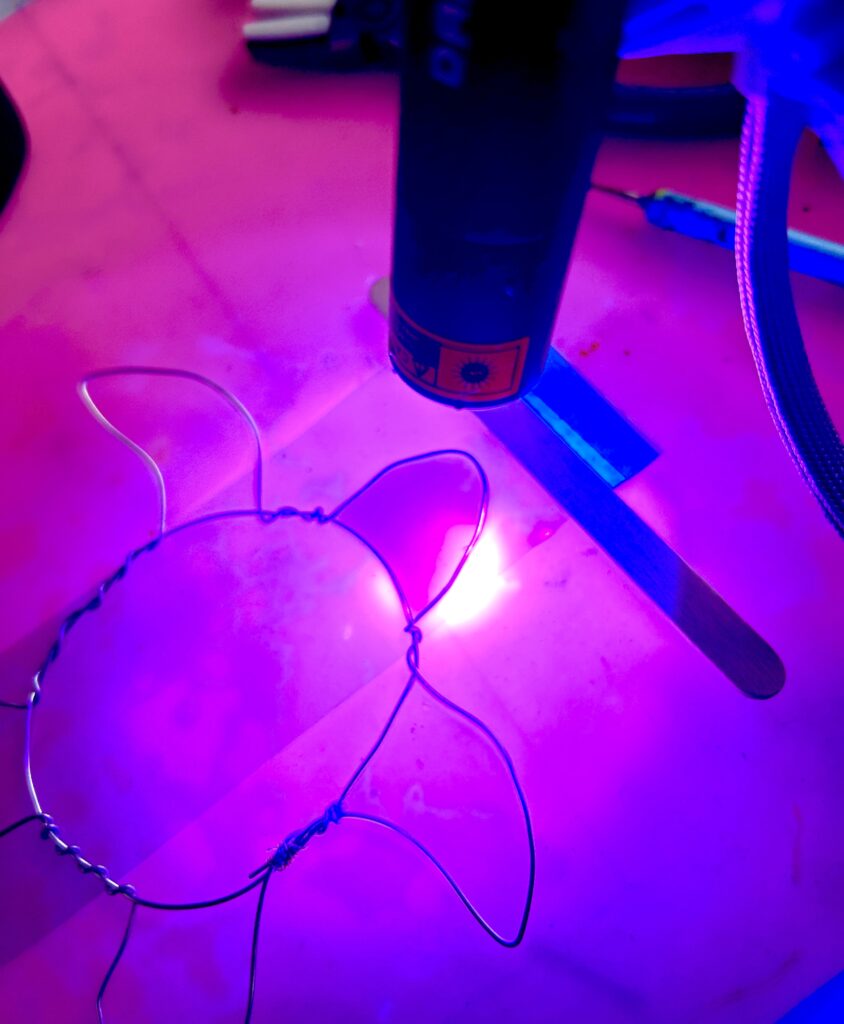 using a UV Torch to cure UV resin